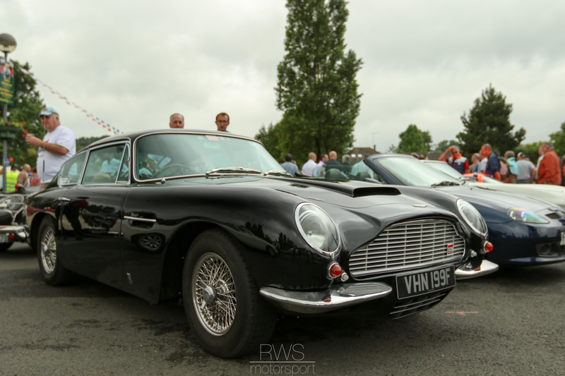 Illustration for article titled Classic British Welcome Photos (Le Mans Carshow)